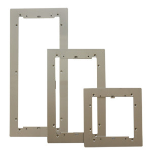 COMELIT 31143 - Ramka podtynkowa ULTRA 3-modułowa